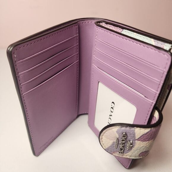 NWT COACH CBO31 Medium Corner Zip Wallet With Floral Print - Picture 3 of 5